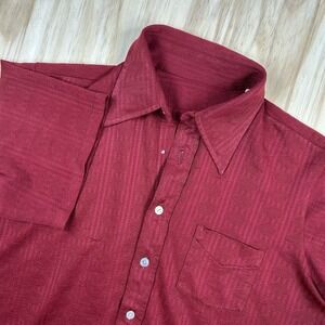 True VTG 70's Textured Polyester Men's Shirt Pattern XL Disco Dagger Red